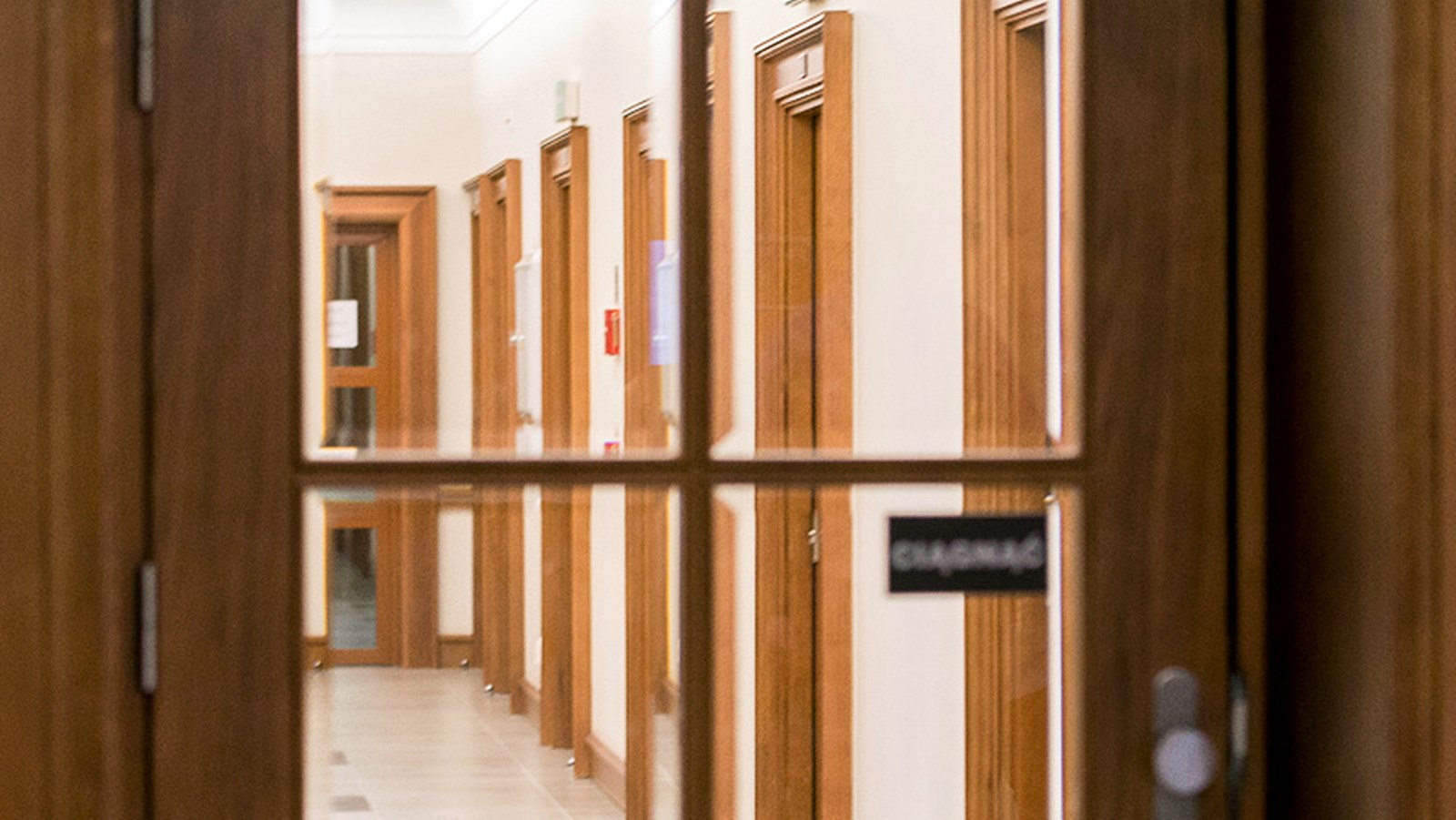 Czy zastępca dyrektora ds. medycznych NFZ przyjmował łapówki? Zakończył się proces apelacyjny