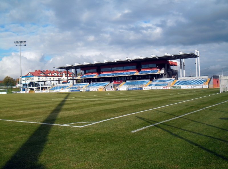 Nawet kilkaset tysięcy złotych może pochłonąć doświetlenie stadionu „Wigier” zgodnie z narzuconymi przez PZPN normami
