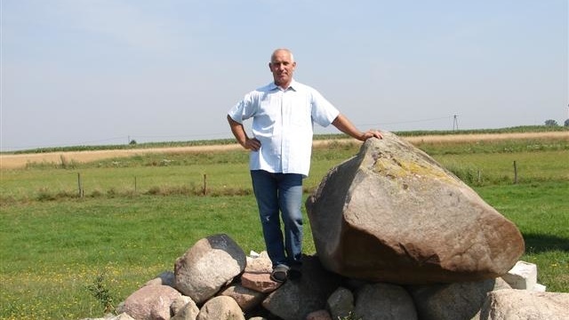 "Kamienie wokoło mnie" - reportaż Adama Dąbrowskiego