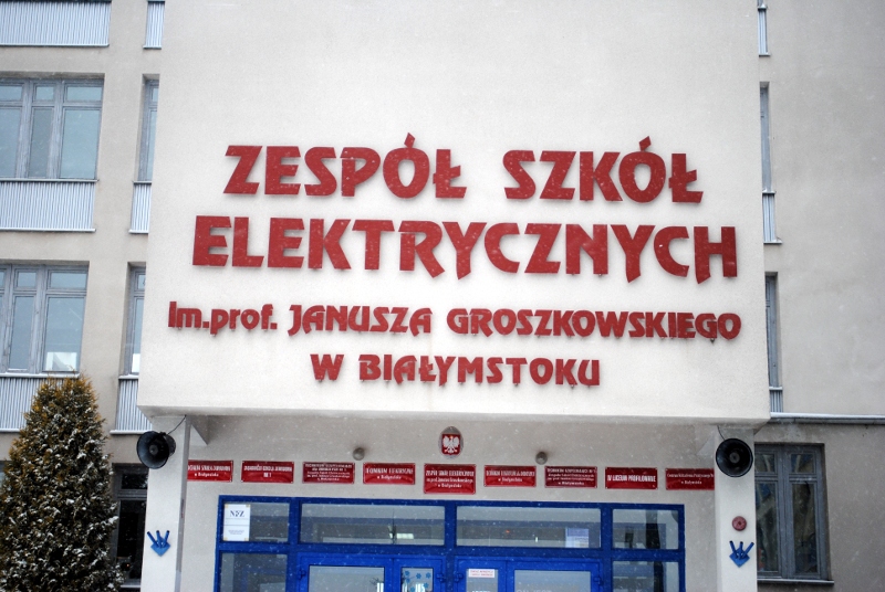 Tylko nieliczne podlaskie szkoły średnie dobrze uczą przedmiotów ścisłych - wynika z rankingu Perspektyw