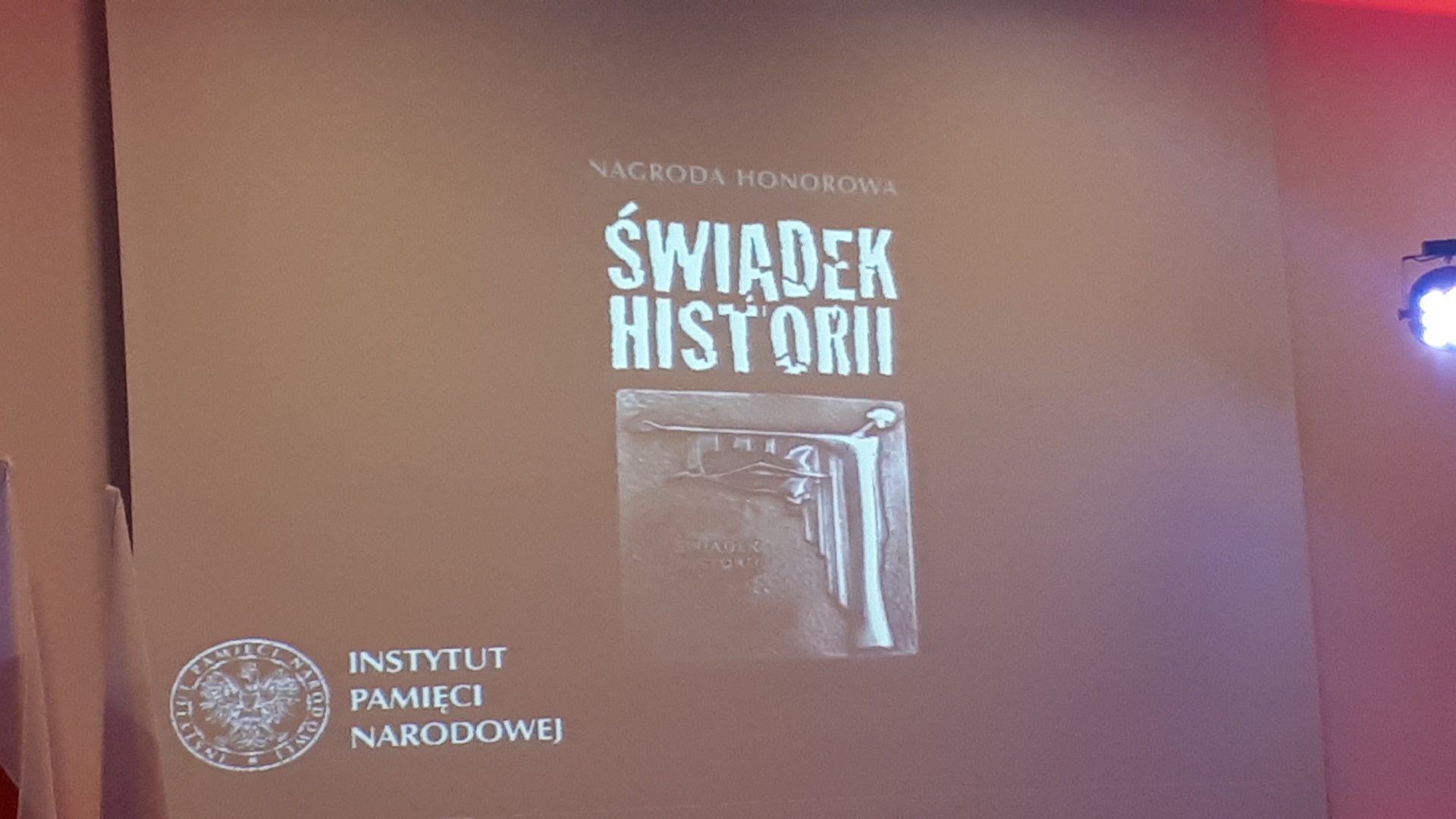Działaczy "Solidarności" oraz żołnierzy AK uhonorowano w Białymstoku nagrodami - "Świadek Historii"