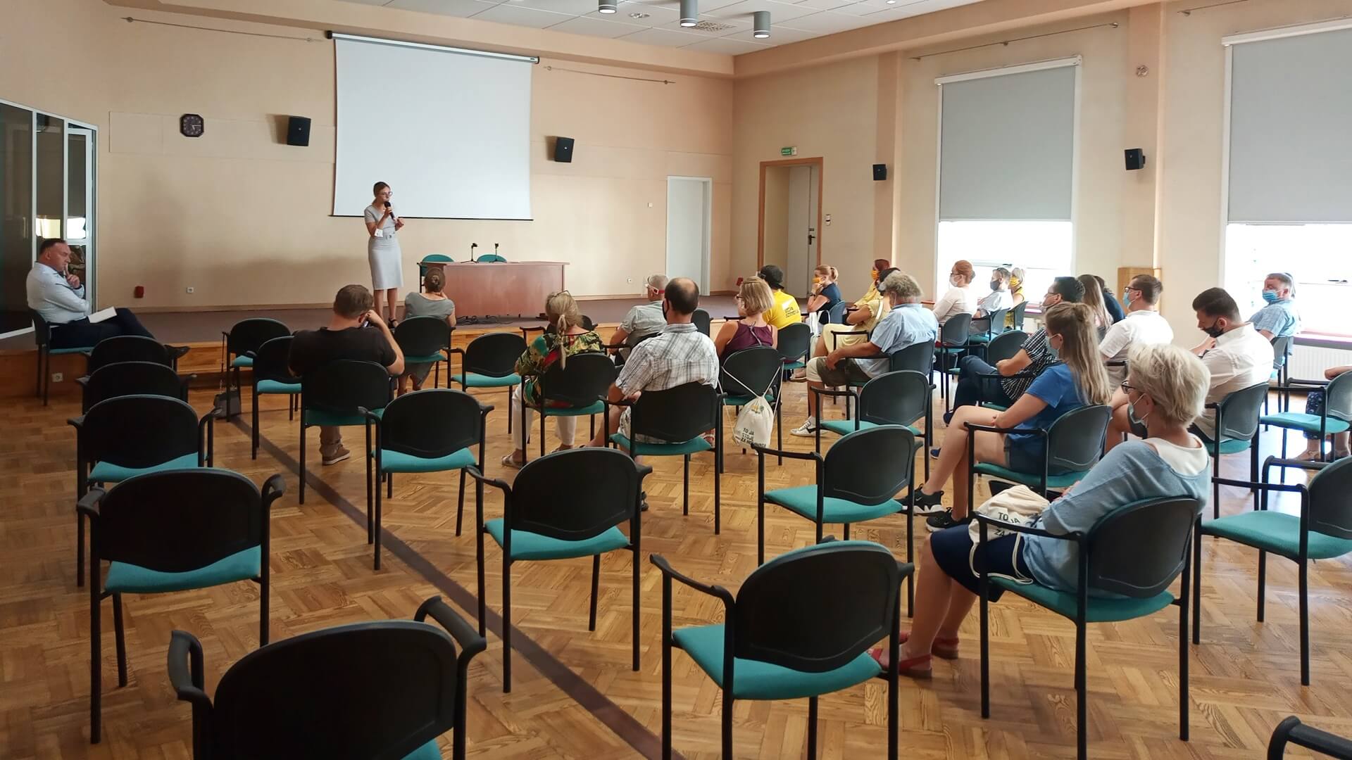 Szkoła liderów, ekologia i własne media – to część planów ruchu Polska 2050 Szymona Hołowni