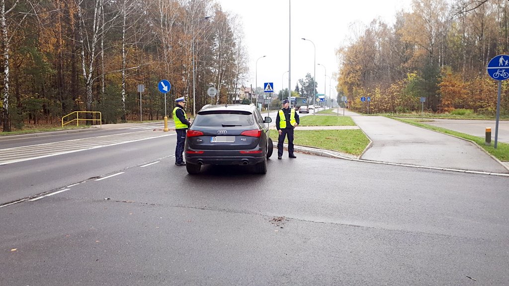 Więcej policjantów na podlaskich drogach - rozpoczęła się akcja Znicz