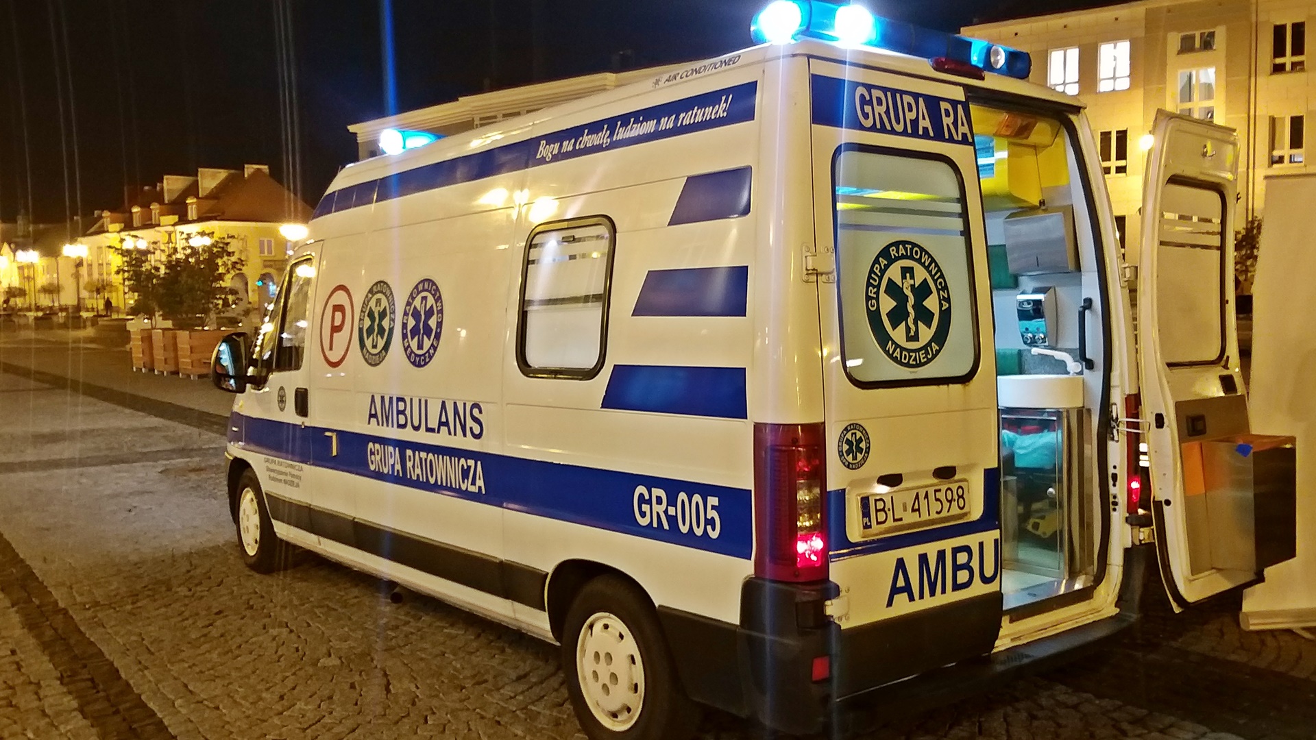 Pomoc bezdomnym w czasie zimy
