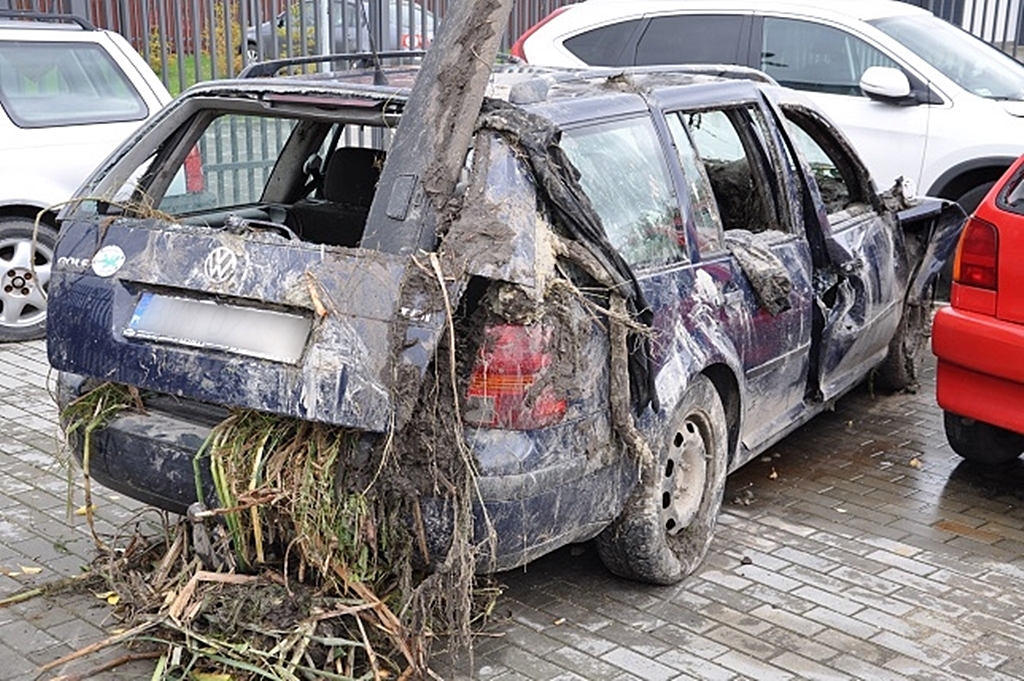 Wypadek w okolicach Wysokiego Mazowieckiego. We wsi Chojane-Stankowięta zginęły 3 osoby