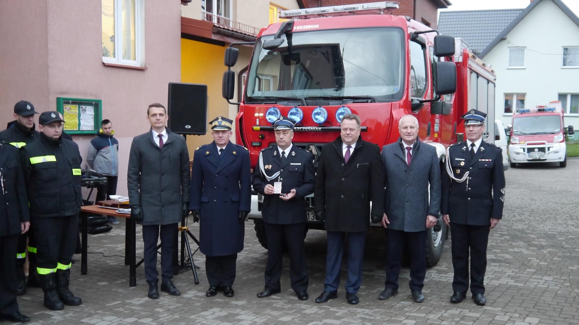 Strażacy z OSP Rutka-Tartak mają nowy samochód