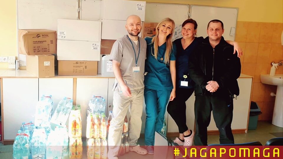 #JagaPomaga - kibice przekazali kilka tysięcy rękawic i maseczek do szpitala dziecięcego w Białymstoku