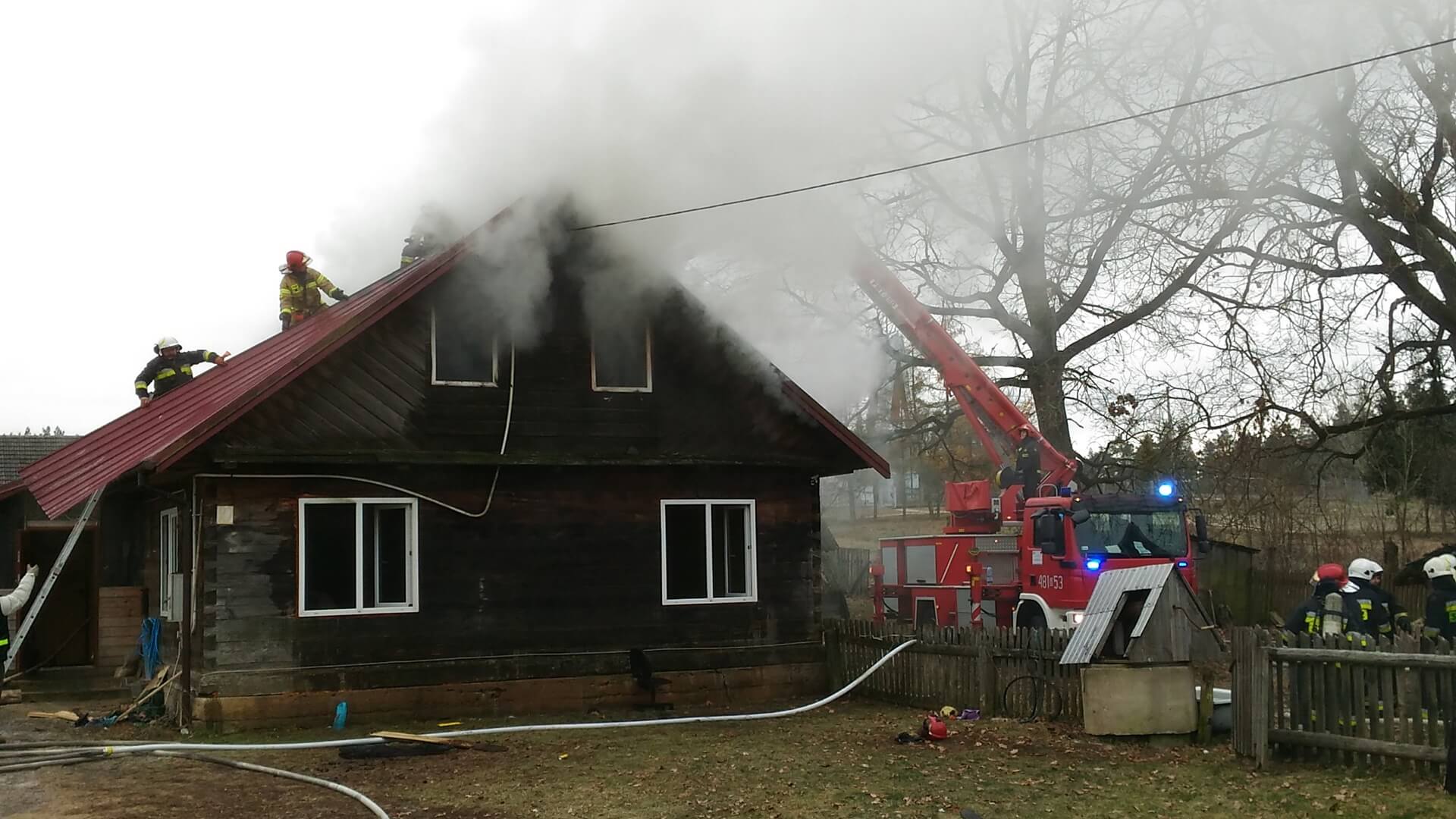 Pożar k. Sokółki – rodzina straciła dach nad głową