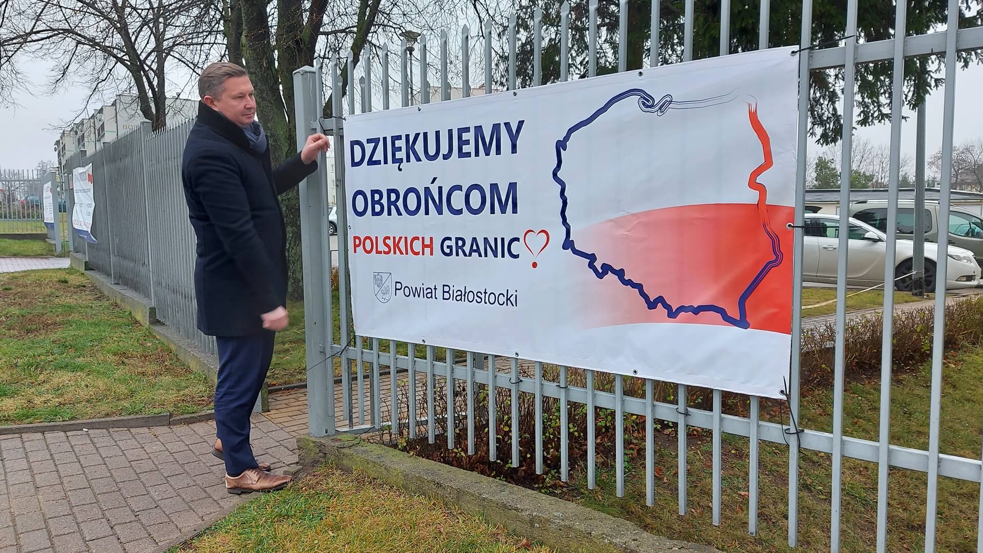 Radni powiatu białostockiego wsparli służby działające na granicy
