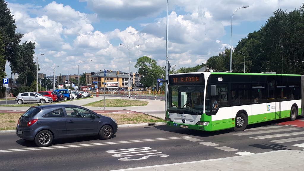 "Bezsensowna" - kierowcy o organizacji ruchu na skrzyżowaniu ul. Kawaleryjskiej z Wiosenną
