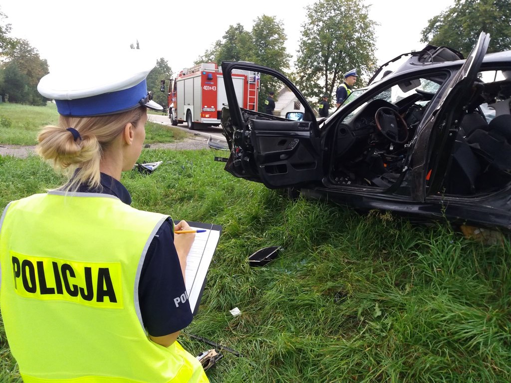 Wypadek w Jeziorkach koło Augustowa - zginęły trzy osoby