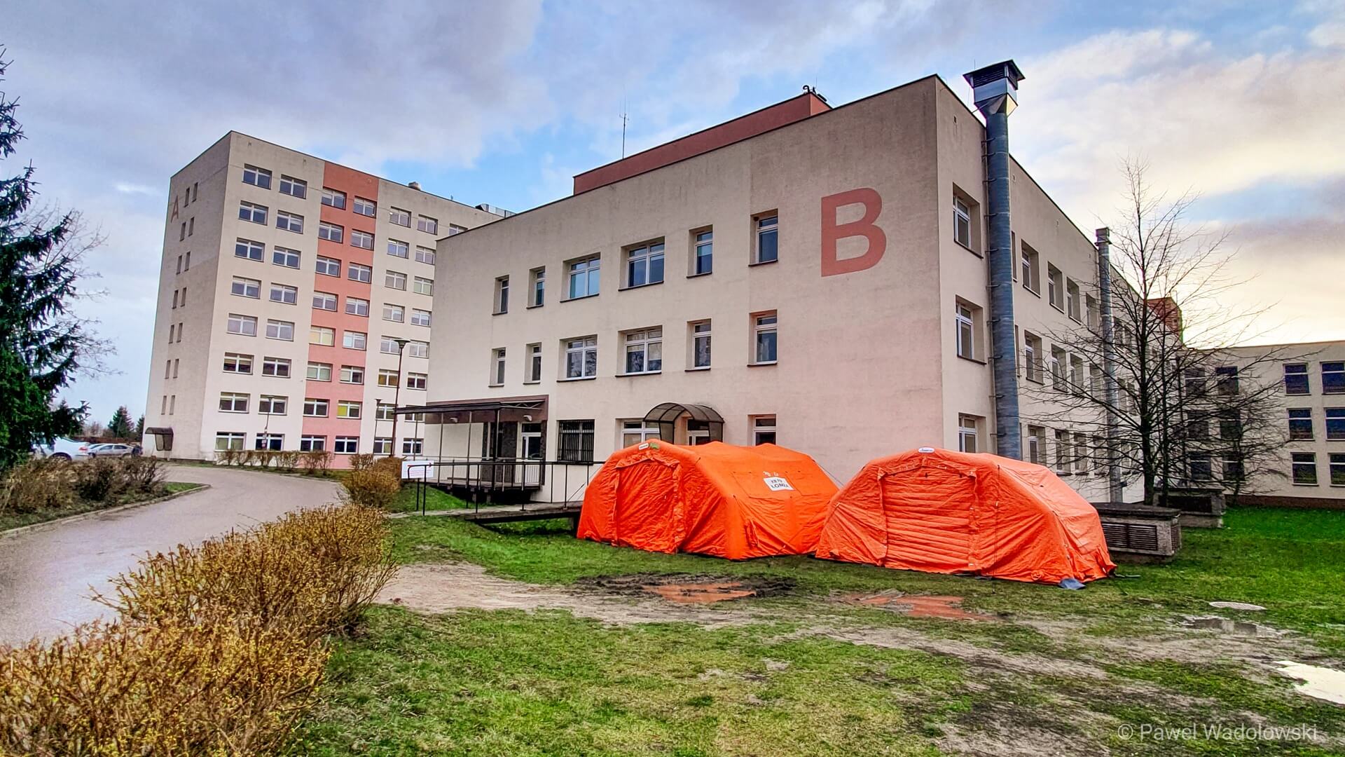 Szpital Wojewódzki w Łomży - jednoimiennym szpitalem zakaźnym w Podlaskiem