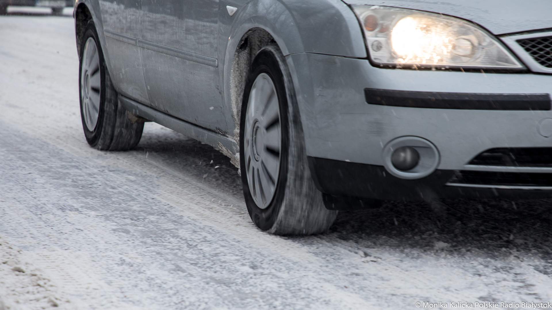 Podlascy meteorolodzy ostrzegają przed oblodzeniem dróg i chodników