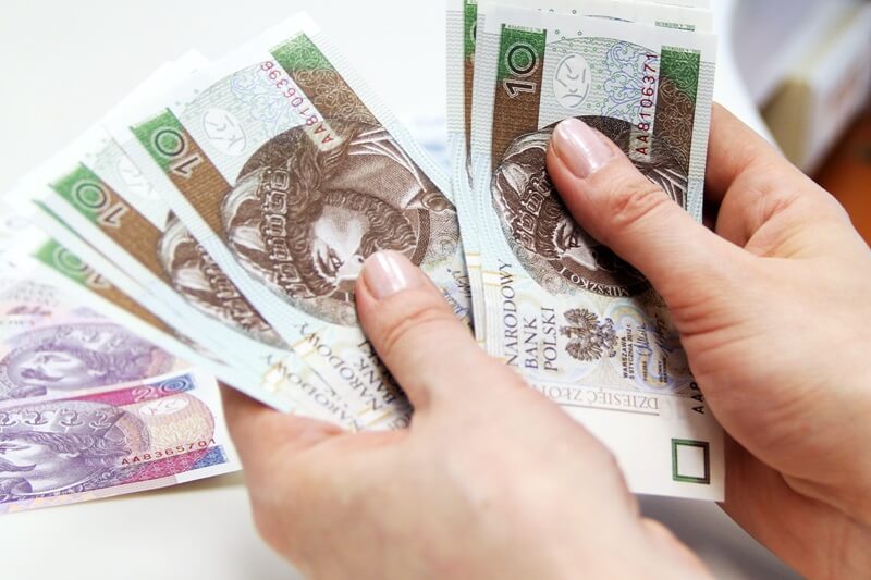 Starszą mieszkankę powiatu łomżyńskiego okradły oszustki podające się za pracownice służby zdrowia