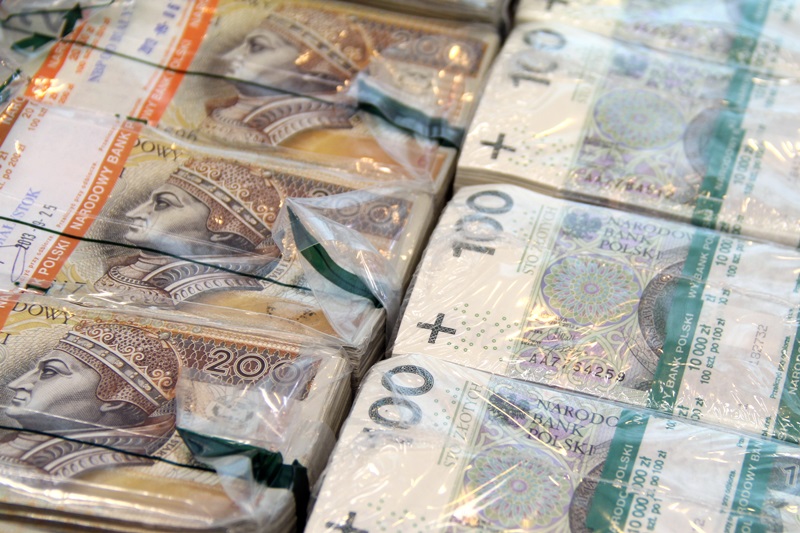 Podlaskie gminy dostaną ponad 13 mln zł z UE m.in. na edukację i odnawialne źródła energii