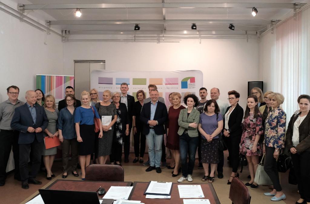 Wycieczki, potańcówki, murale - blisko 40 lokalnych projektów dofinansowanych przez WOAK