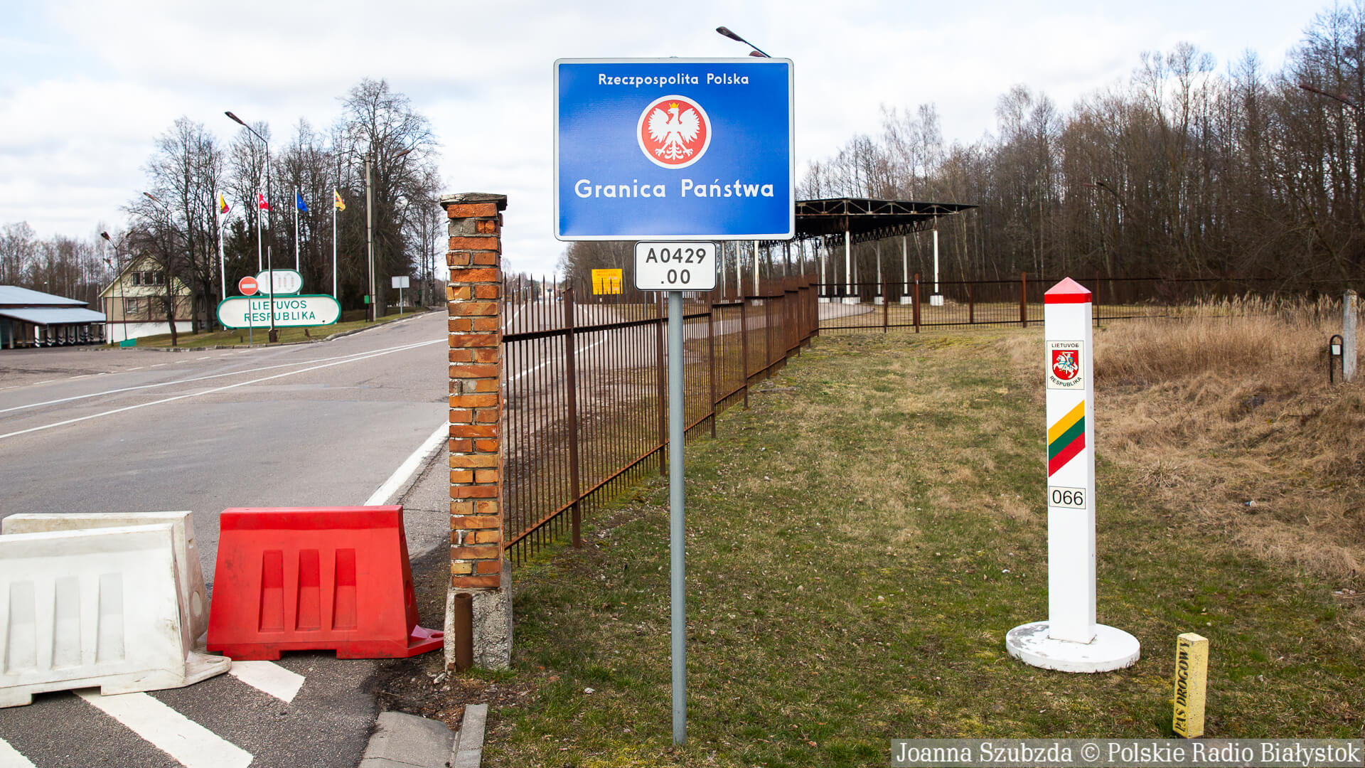 Nowe zasady kwarantanny dla osób przekraczających granicę