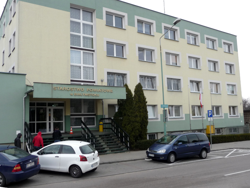 Spór radnych powiatu białostockiego wokół przyszłej siedziby archiwum