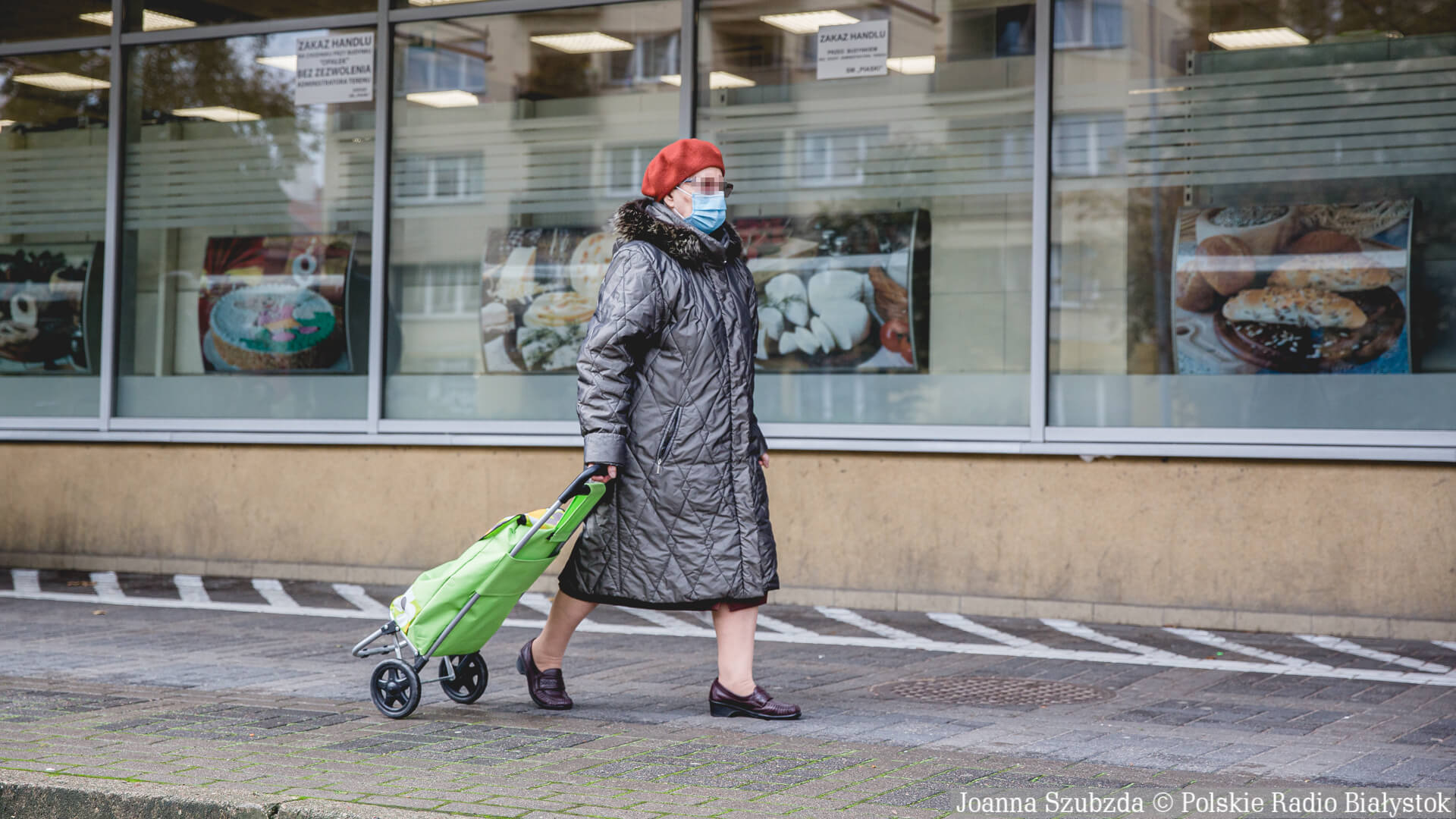 Wróciły godziny dla seniorów - w sklepach, aptekach, drogeriach i na poczcie