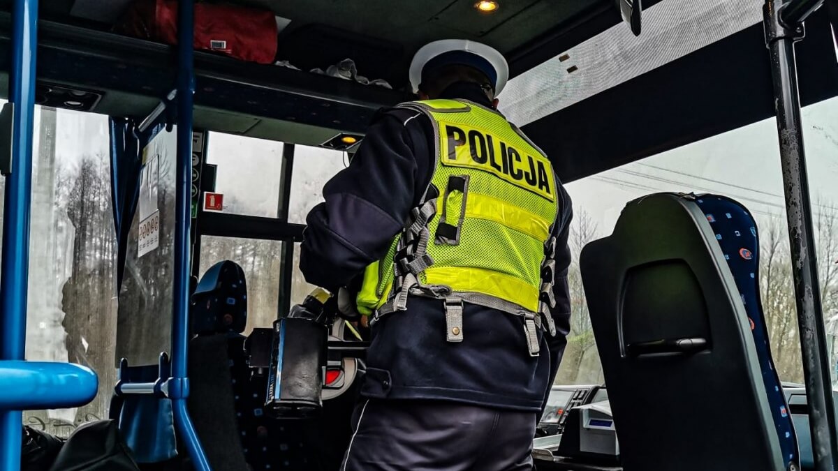 Policjanci rozpoczęli akcję "Bezpieczny wyjazd na ferie"