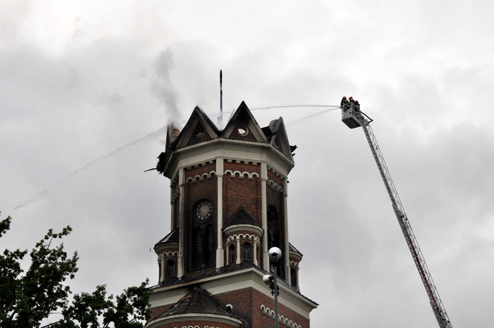 Białystok:  Pierwsza msza po pożarze kościoła św. Wojciecha