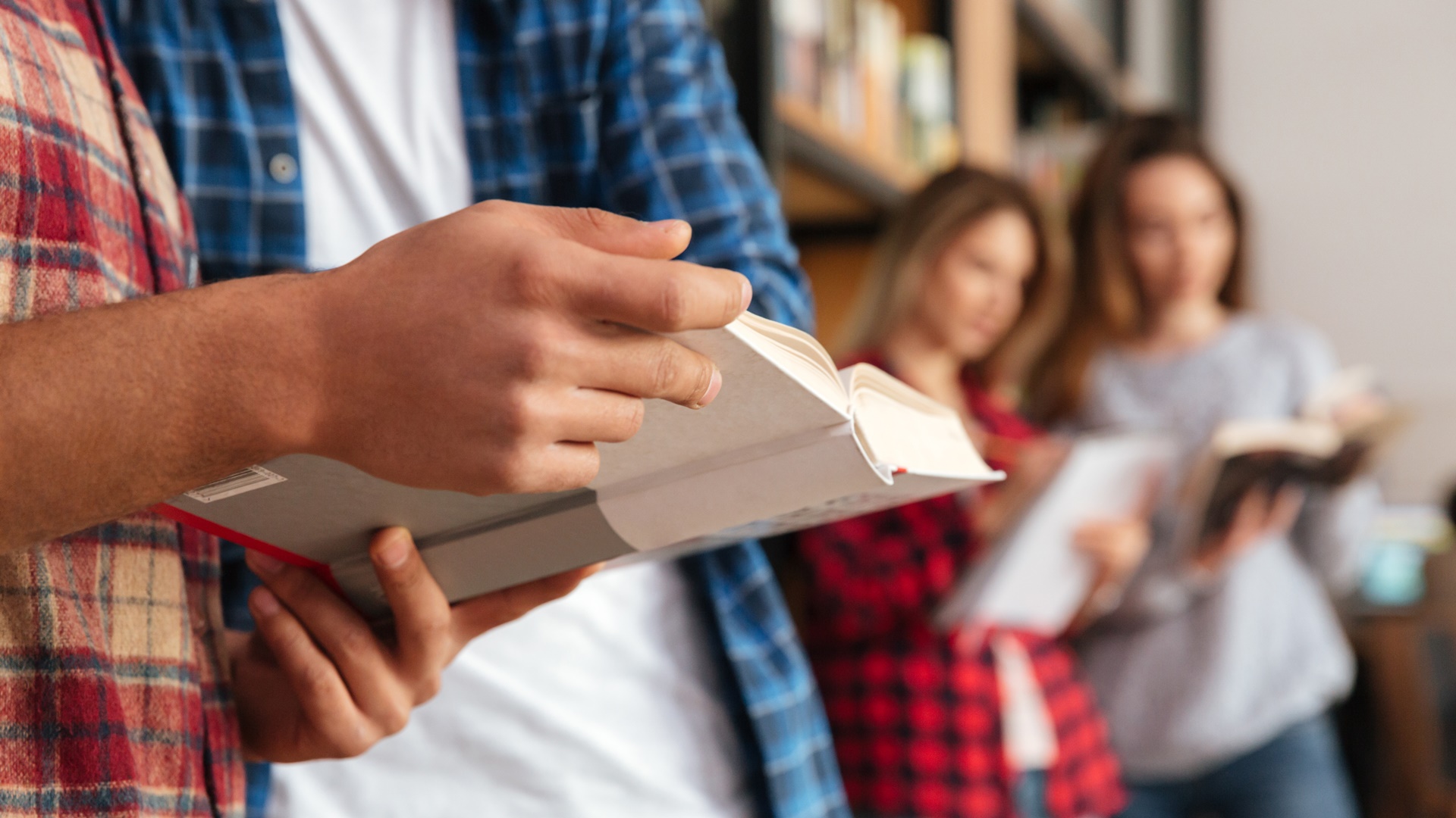 Studenci wracają do nauki na uczelniach