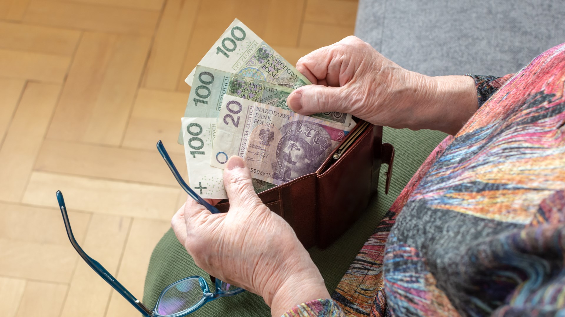 Honorowe świadczenia z ZUS dla stulatków. W Podlaskiem otrzymuje je ponad 100 seniorów