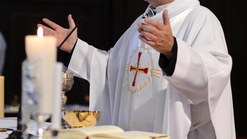 Były proboszcz z Grądów-Woniecko podejrzany o molestowanie chłopca nie jest już księdzem