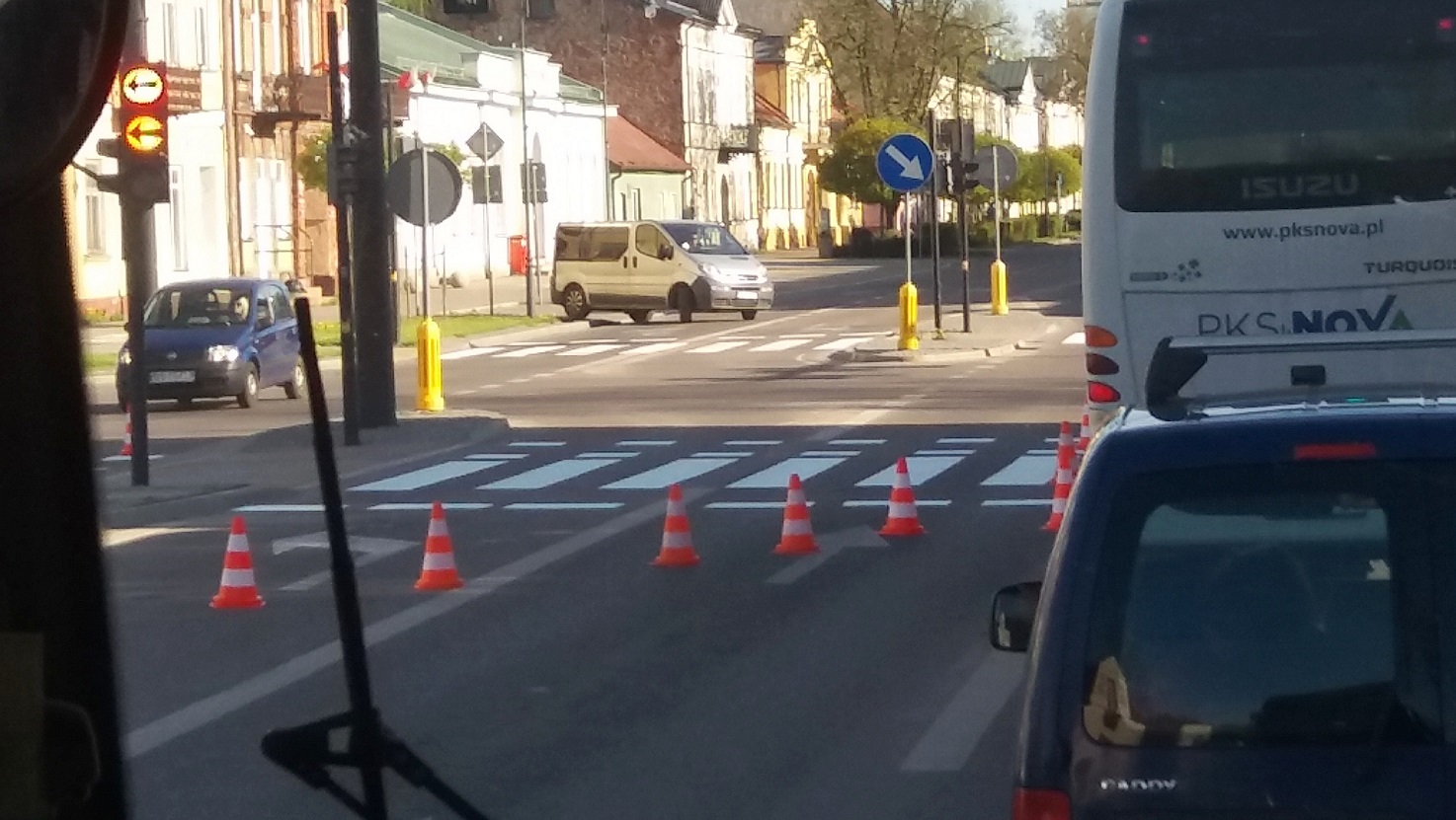 Suwalscy kierowcy skarżą się na ekipy malujące pasy na jezdniach
