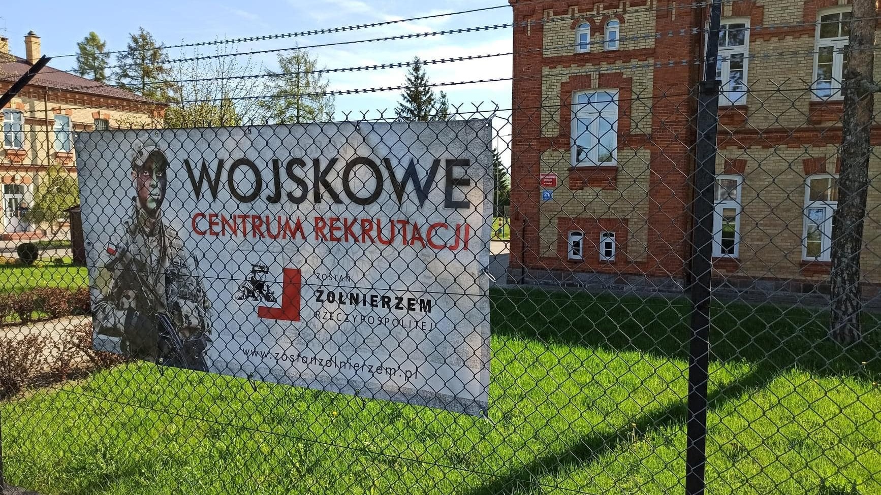 Wysoka grzywna, a nawet pozbawienie wolności może grozić za niestawienie się na kwalifikację wojskową