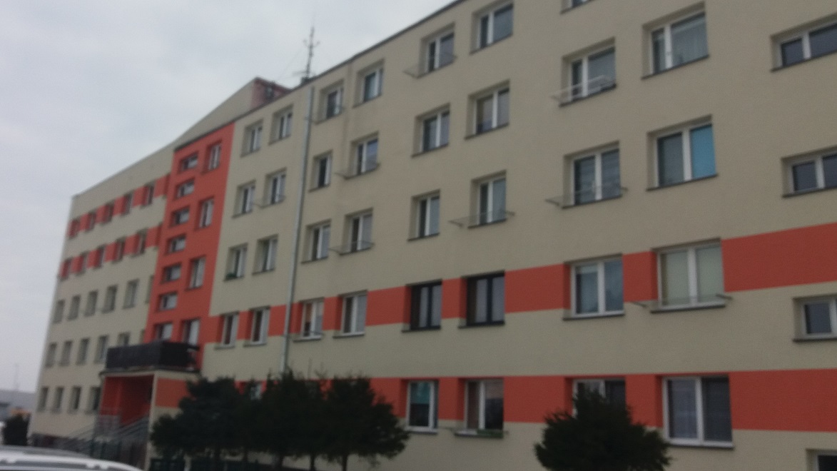 Przy bloku na ulicy Raczkowskiej w Suwałkach nie powstanie stacja paliw