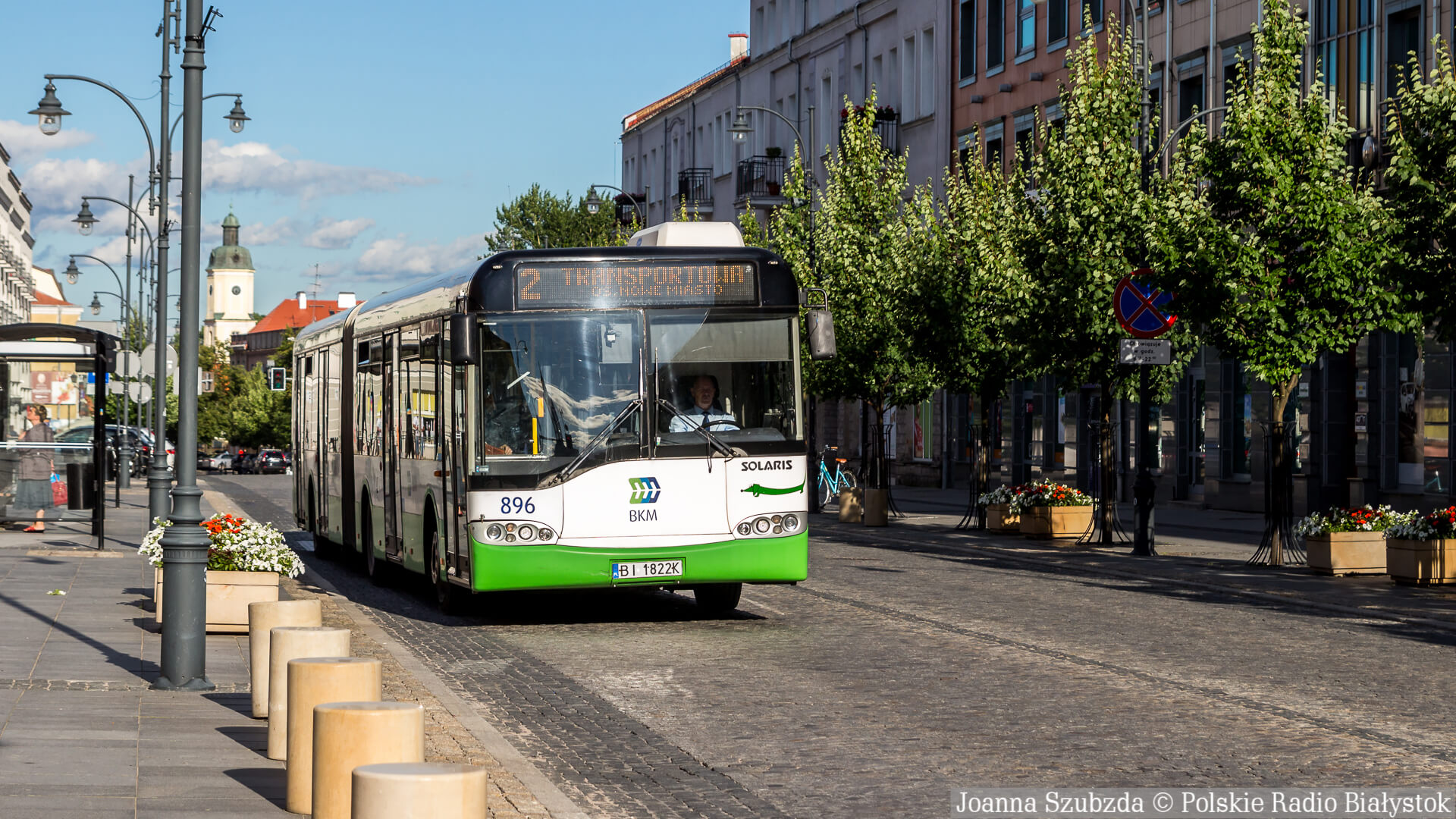 Białystok. Nocna akcja dezynfekcyjna w miejscach, gdzie bywa dużo mieszkańców