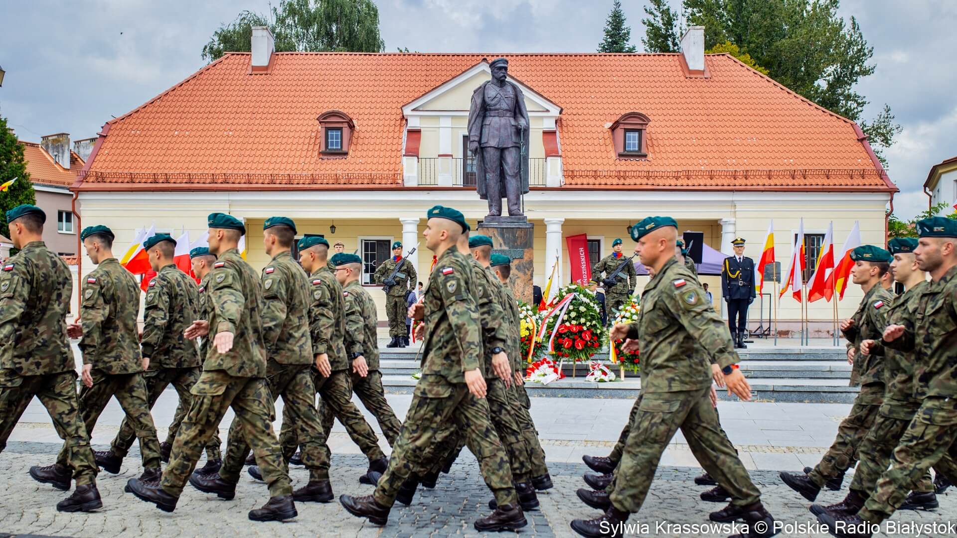Uroczystości z okazji 102. rocznicy Bitwy Białostockiej [zdjęcia]