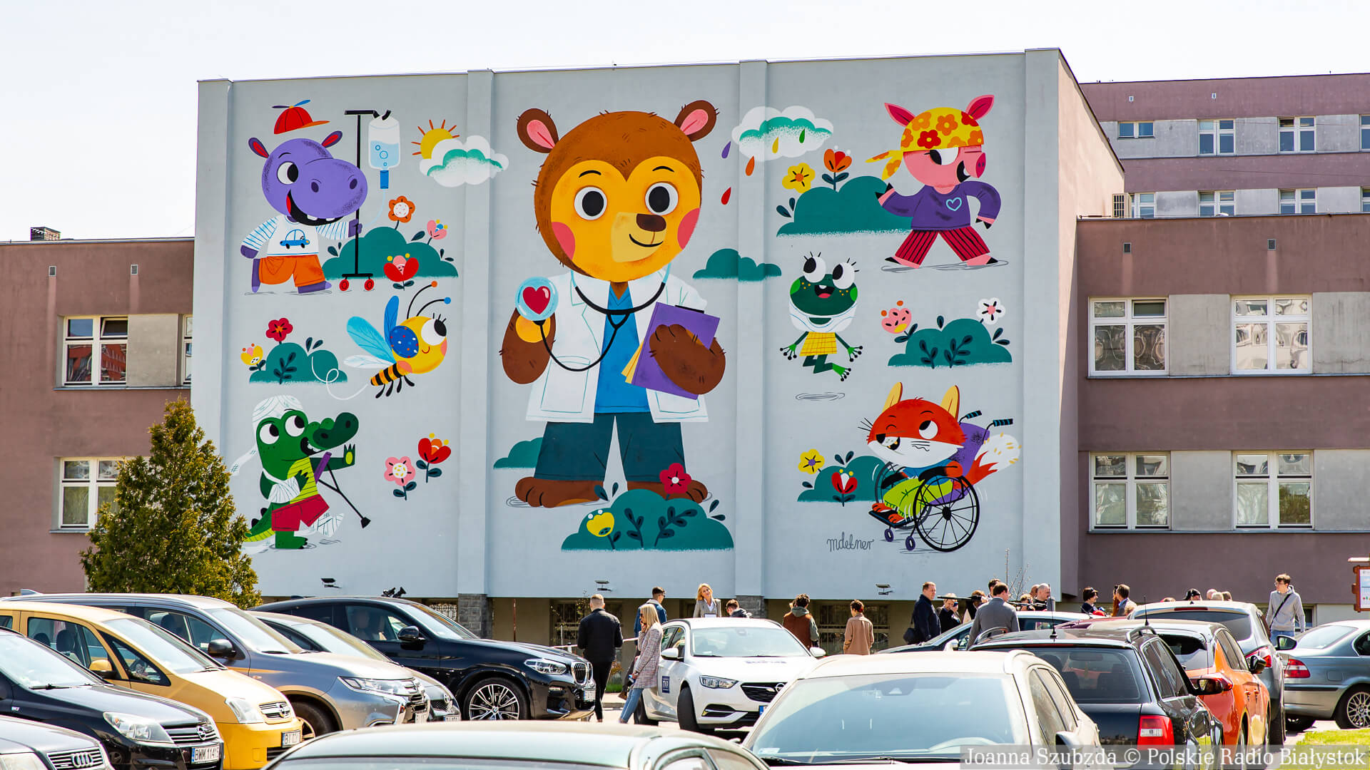 Nowy mural wita małych pacjentów UDSK [zdjęcia]