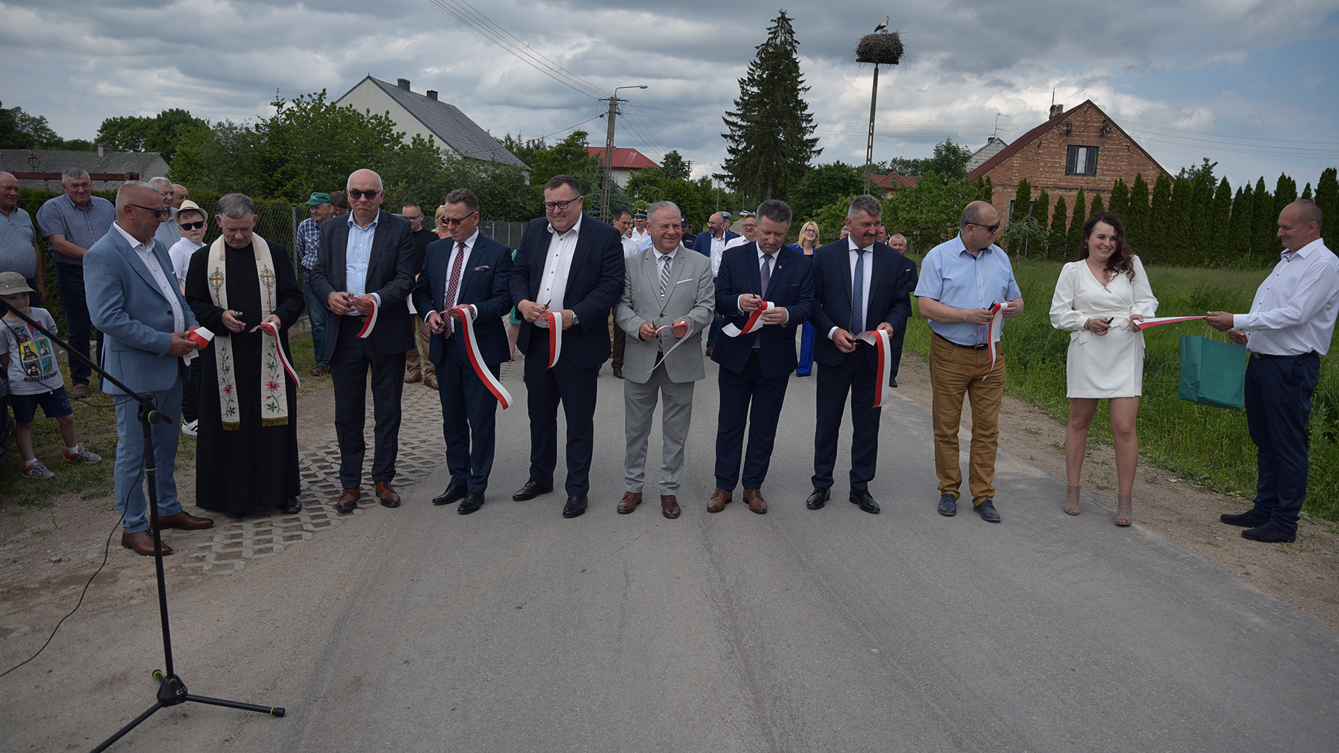 W miejscowości Tyszki-Łabno w gminie Kolno zmodernizowano odcinek drogi - jest też nowa świetlica