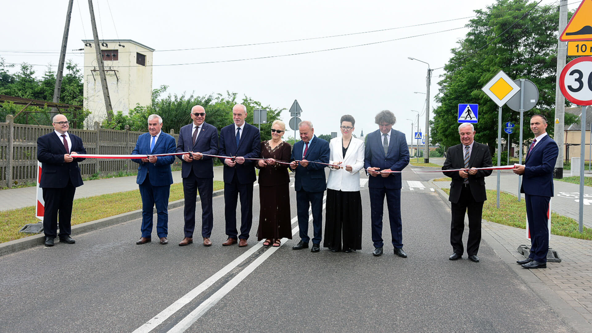 W Nowogrodzie oficjalnie oddano do użytku ulicę Łomżyńską