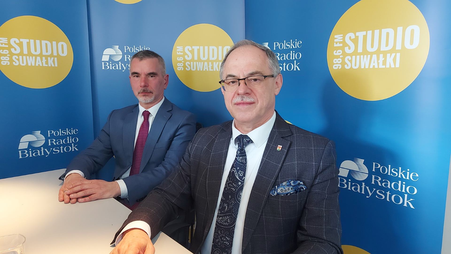 Druga tura wyborów - rozmowa z kandydatami na prezydenta Suwałk [wideo]