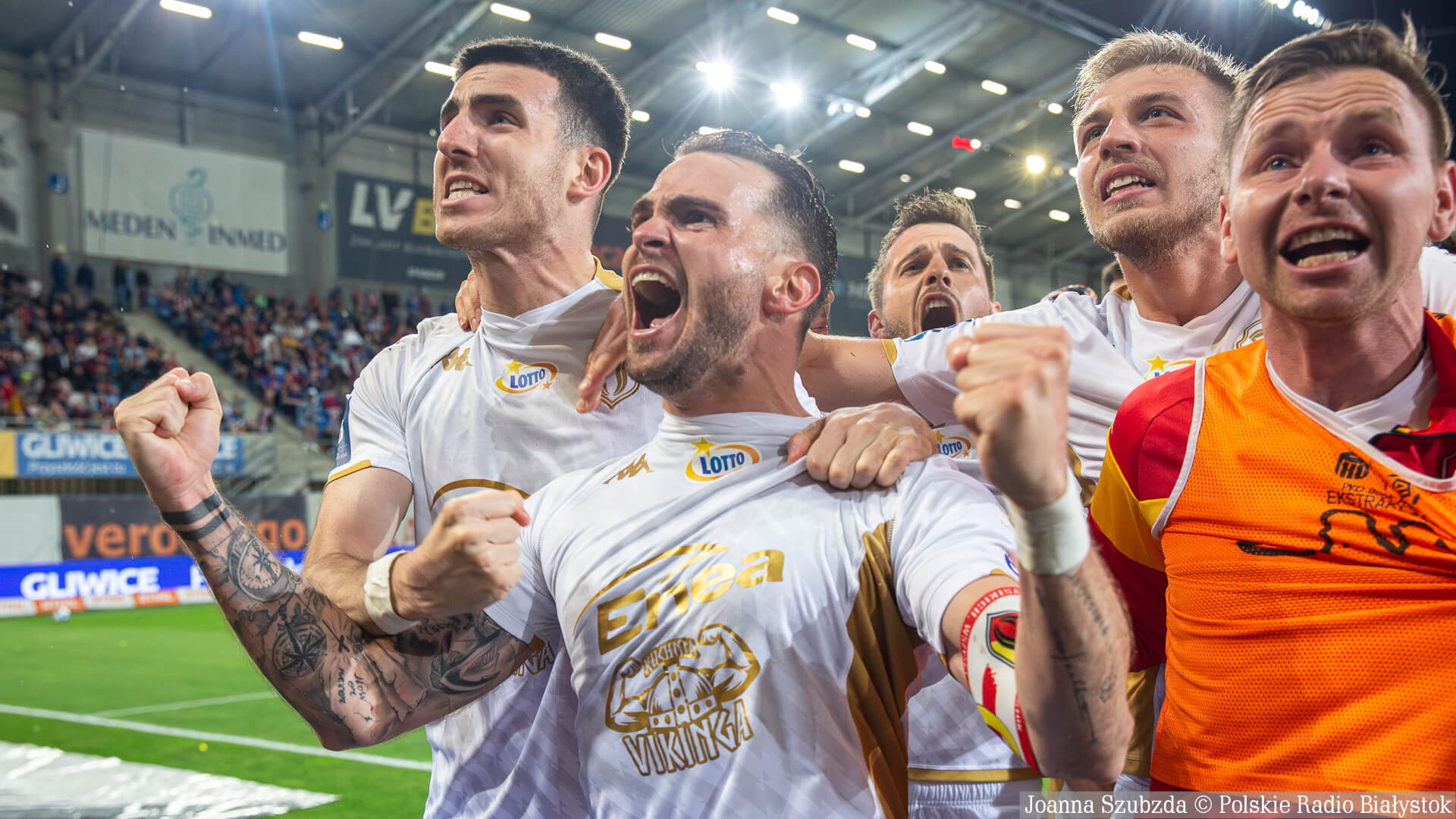 Jagiellonia Białystok remisuje z Piastem i utrzymuje pozycję lidera [zdjęcia, wideo]