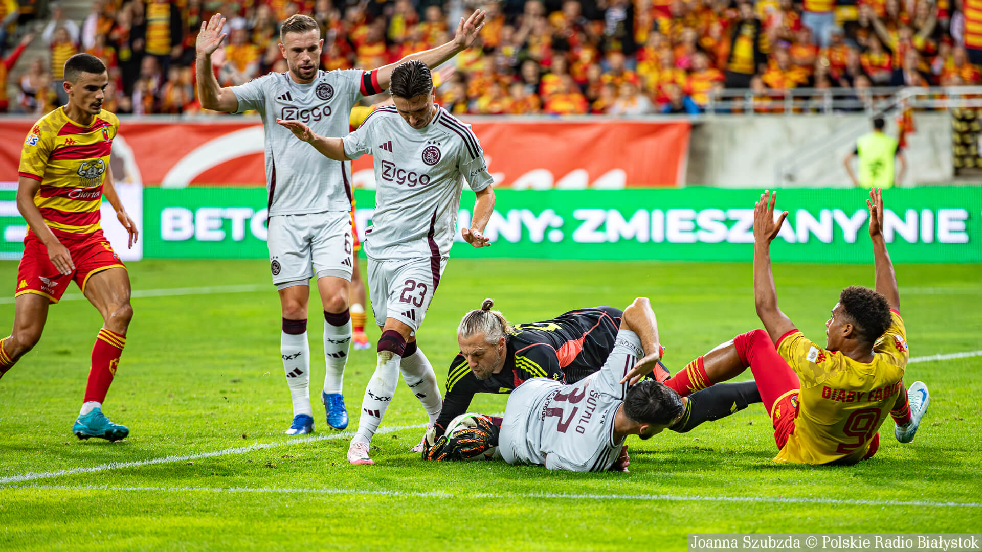 Jagiellonia traci cztery bramki i przegrywa z Ajaxem Amsterdam [zdjęcia, wideo]