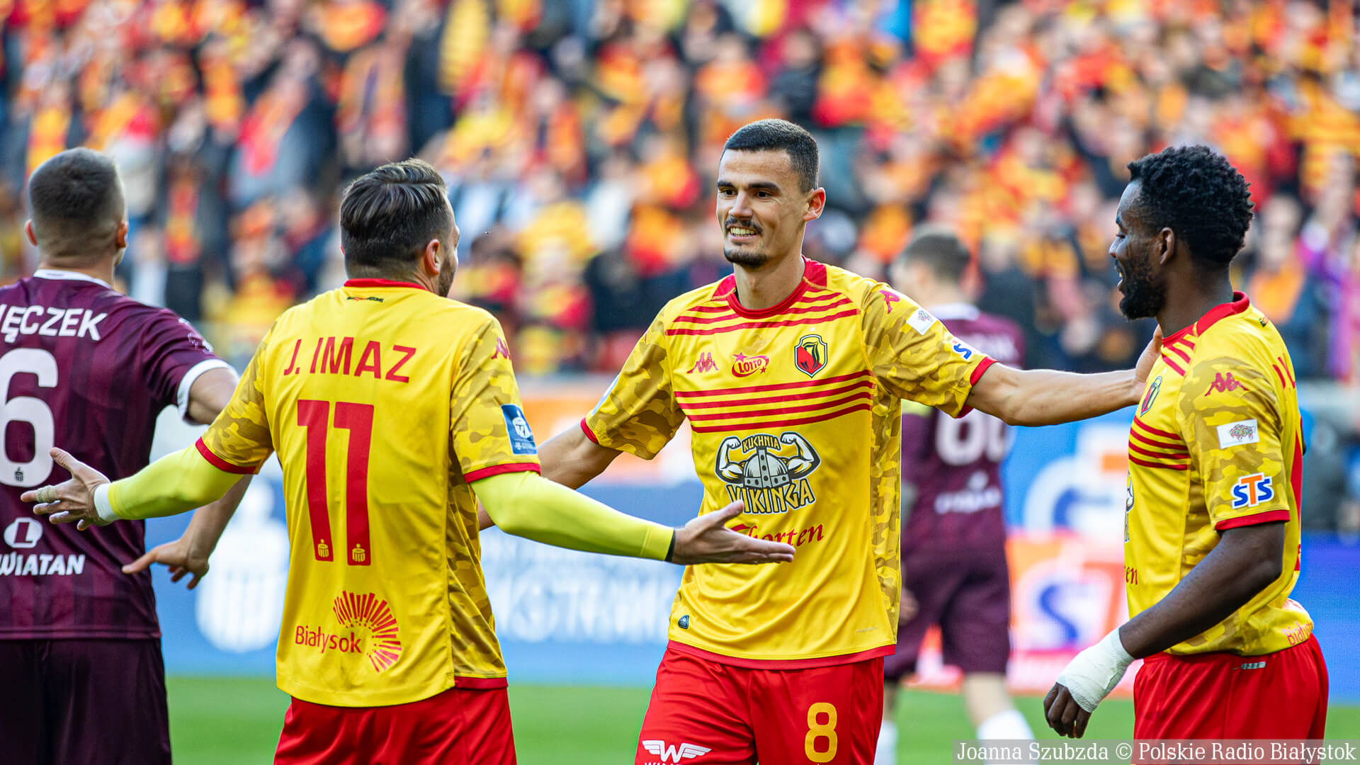 Jagiellonia Białystok wygrywa z Koroną Kielce i awansuje na pozycję wicelidera [zdjęcia, wideo]