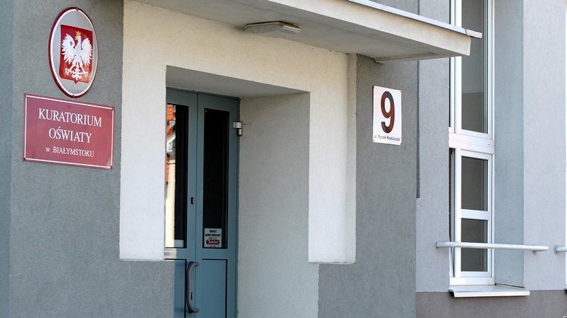 Czy w szkołach namawiano uczniów do udziału w protestach kobiet? Sprawdzą to kuratorzy oświaty