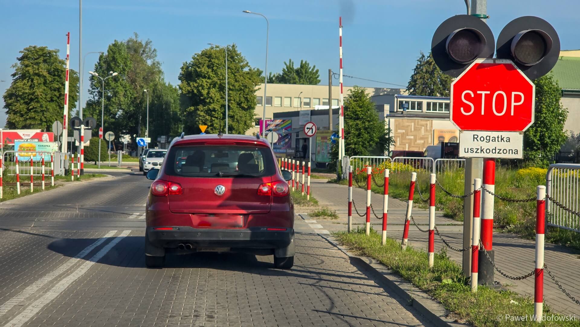 Przejazd kolejowy na Al. Piłsudskiego w Łomży, 31.05.2025, fot. Paweł Wądołowski