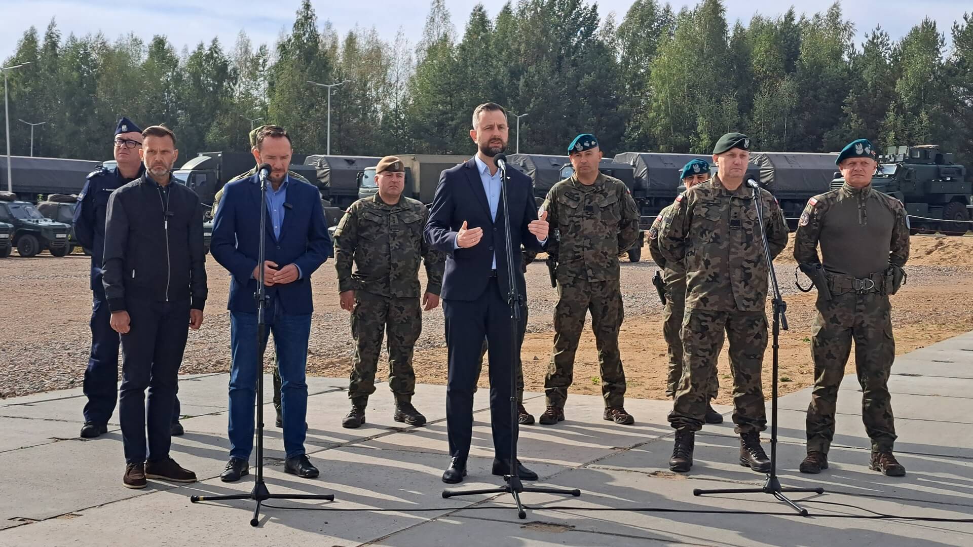 Skierowanie żołnierzy na zalane tereny nie ma wpływu na zabezpieczanie granicy - zapewnia szef MON