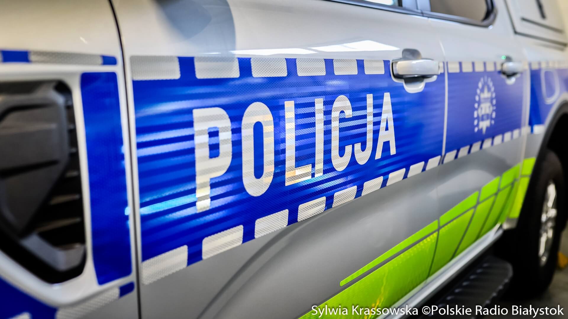 Wszedł na maszt, a policjanci przeszukali jego posesję. Znaleźli narkotyki