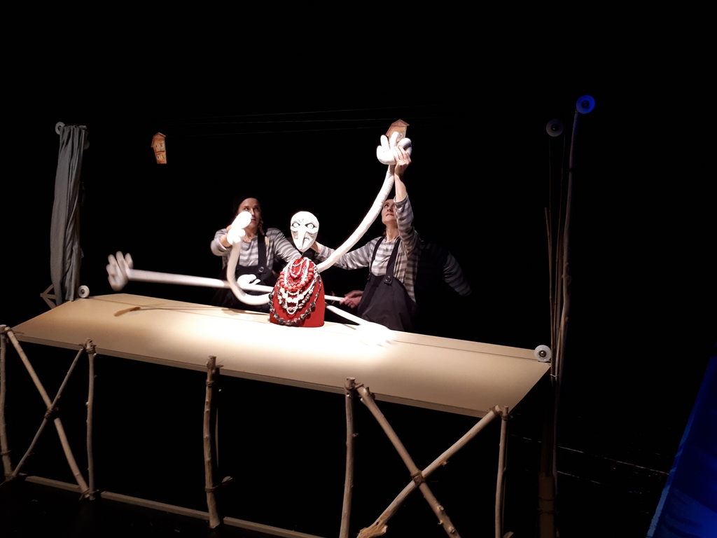 "Bajka o rybaku i rybce" w Białostockim Teatrze Lalek - recenzja