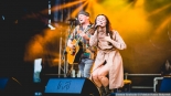 Koncert zespołu Taraka w Augustowie, Mistrzostwa Polski w Pływaniu na Byle Czym 2023, fot. Joanna Szubzda