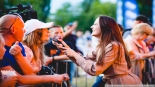 Koncert zespołu Taraka w Augustowie, Mistrzostwa Polski w Pływaniu na Byle Czym 2023, fot. Joanna Szubzda