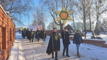 Co najmniej kilkaset osób wzięło udział w Orszaku Trzech Króli w Łomży, fot. Adam Dąbrowski