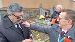 Kwesta na zabytkowym cmentarzu w Łomży, fot. Adam Dąbrowski