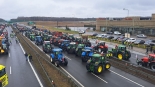 Protesty rolników na trasie ekspresowej S8 w Jeżewie, fot. Wojciech Szubzda